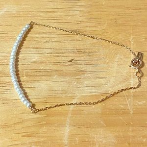 Amarilo Quinn Pearl Bracelet - similar to Catbird